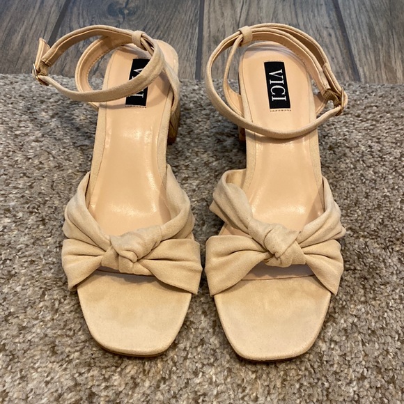 VICI brand new size 8 heels - Picture 2 of 7